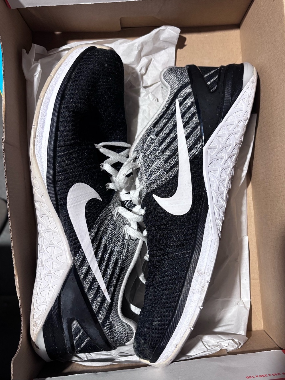 Nike Black and White Athletic Running Shoes